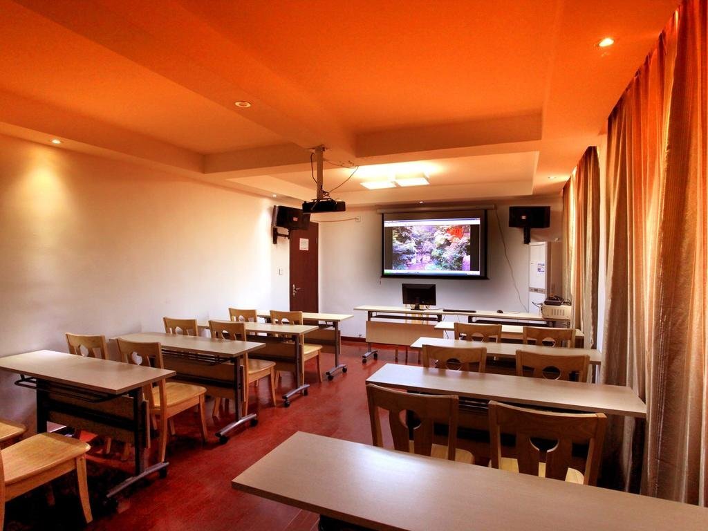 Цзюцзян: Lushan Guling Holiday Inn