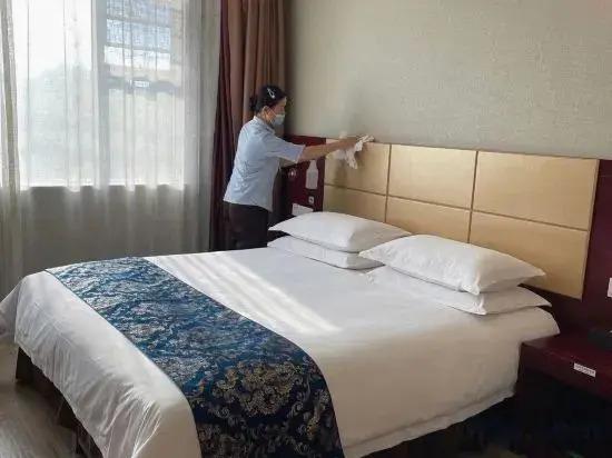 Джин-Чжоу: Weidong Garden Hotel