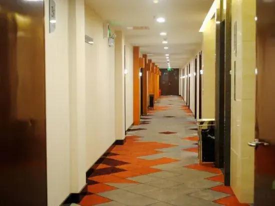 Джин-Чжоу: Weidong Garden Hotel
