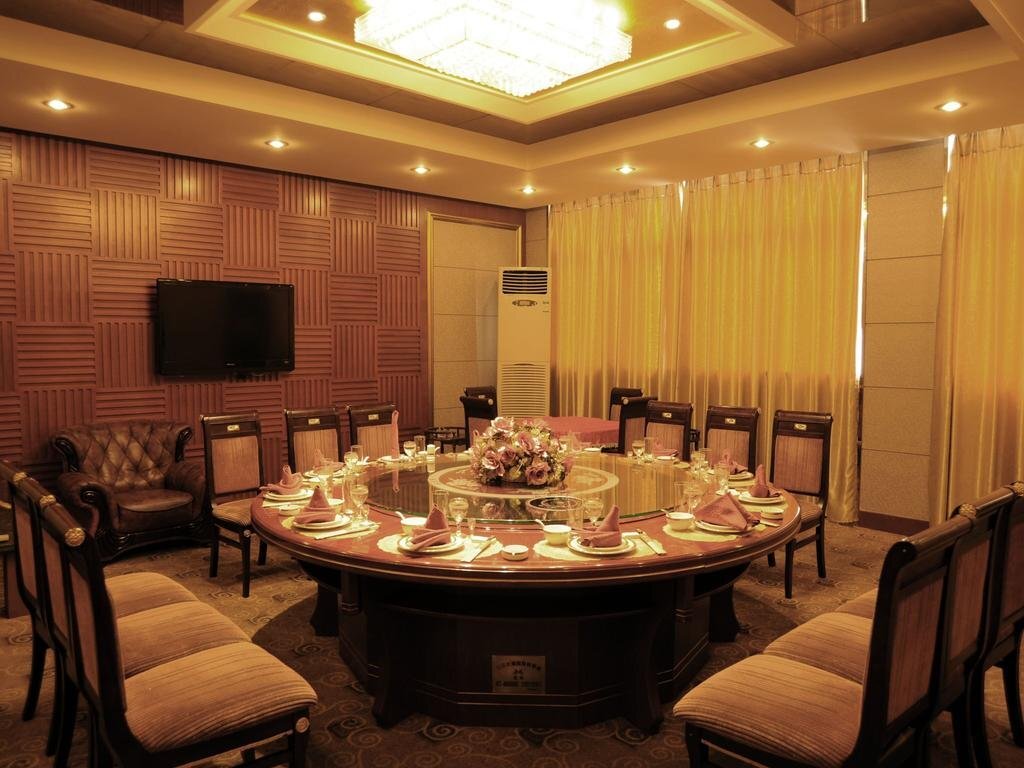 Сянфань: Li Yuan International
