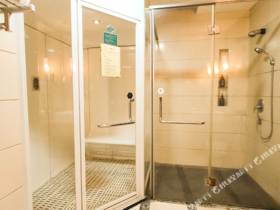 Дунгуань: Berlin Holiday Hotel