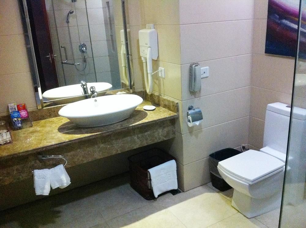 Дунгуань: Berlin Holiday Hotel