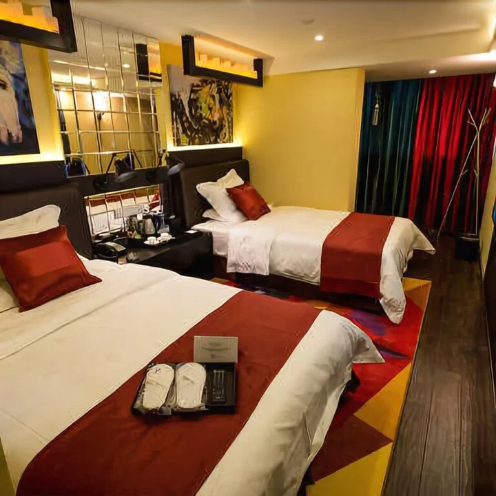 Лоян: Teya Hotel