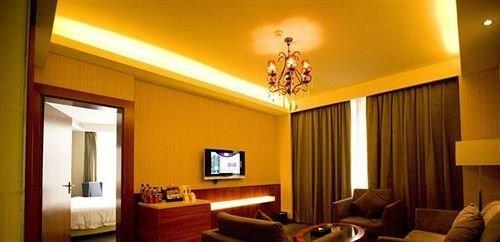 Сянси: Golden Leader International Hotel