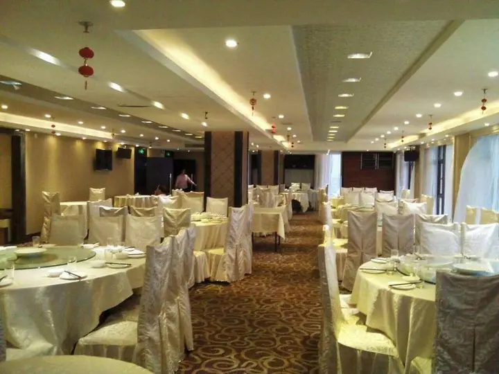 Джиангме: Gui Feng Hotel