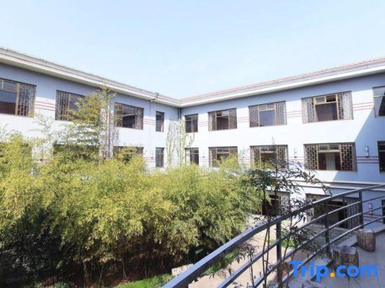 Наньян: Xixia Guanhe International Hotel