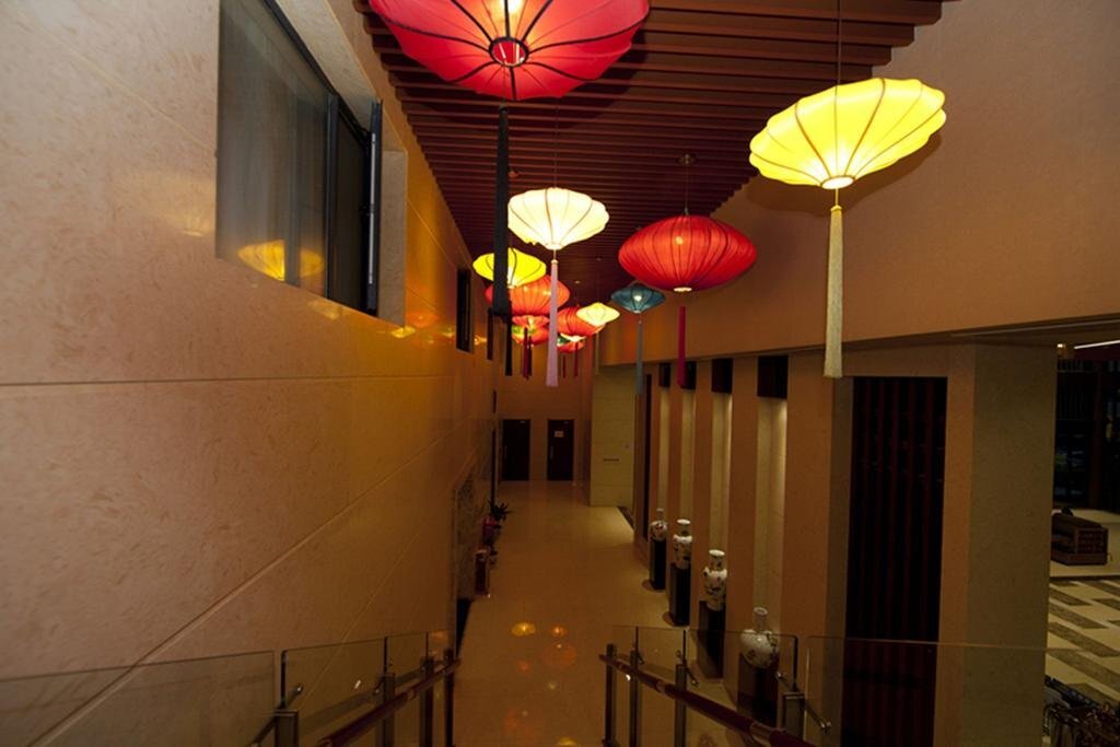 Цзинчжоу: Jingzhou Huangting Holiday Hotel