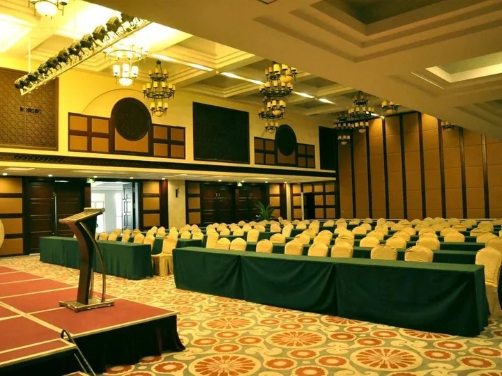 Шицзячжуан: Zhongcheng Holiday Hotel