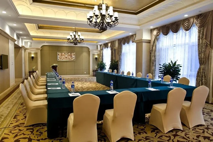 Шицзячжуан: Zhongcheng Holiday Hotel