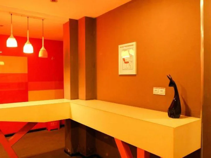 Джин-Чжоу: Missky Hotel Honghu Branch