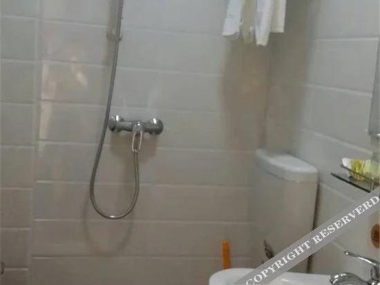 Ибинь: Huiyan Business Hotel