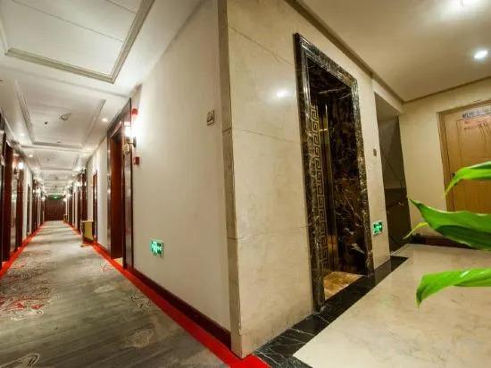 Urban Sunshine Hotel — фото 2