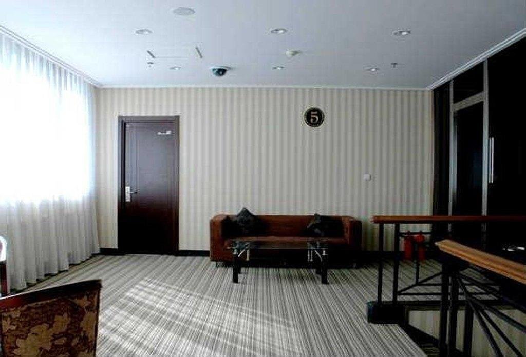 Шэньян: Huafeng Hotel