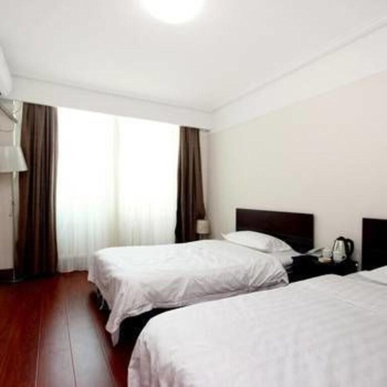 Шэньян: Huafeng Hotel