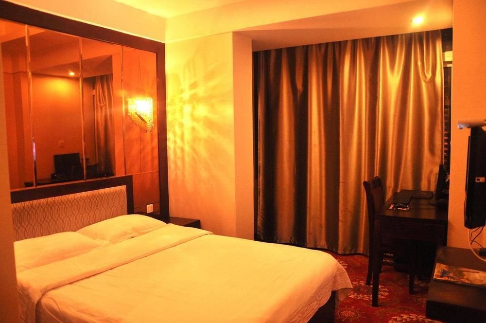 Эньши: Fengzhiwu Hotel Enshi