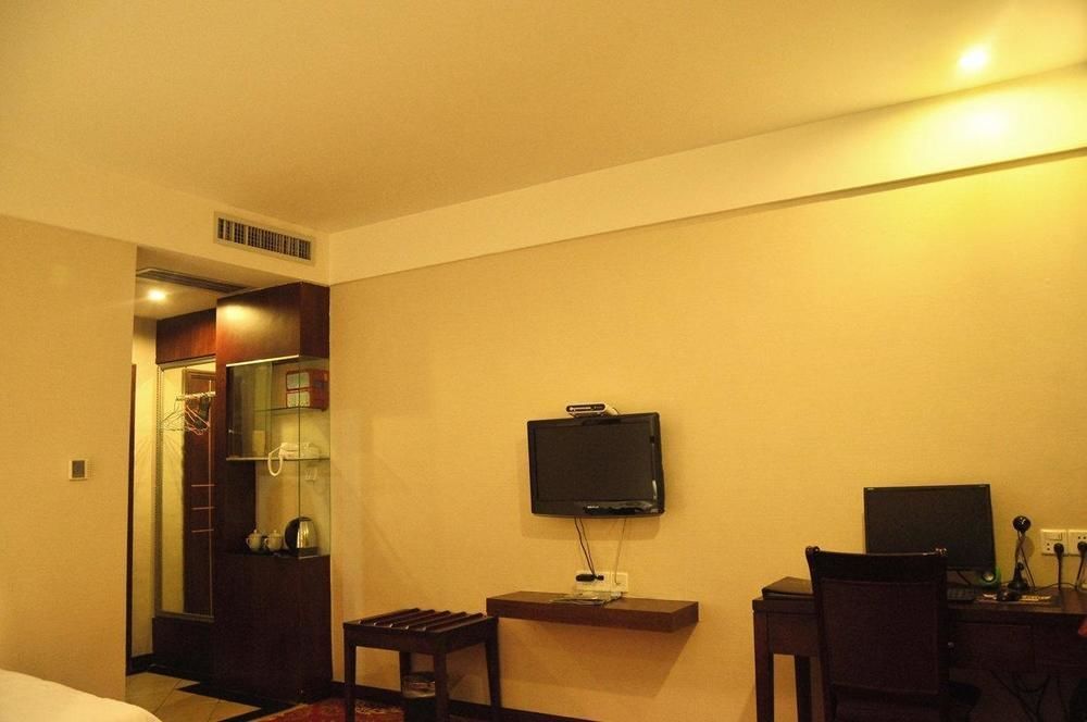 Эньши: Fengzhiwu Hotel Enshi