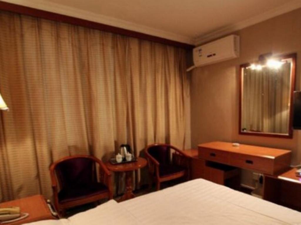 Гуйлинь: Guilin Weihang Hotel