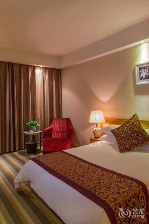 Ичан: Yijin Business Hotel