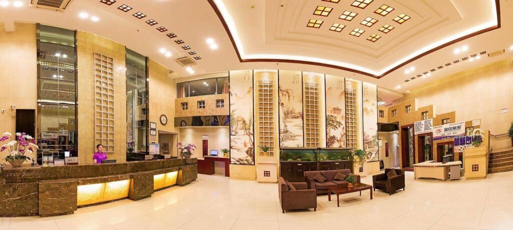 Ичан: Manor Hotel