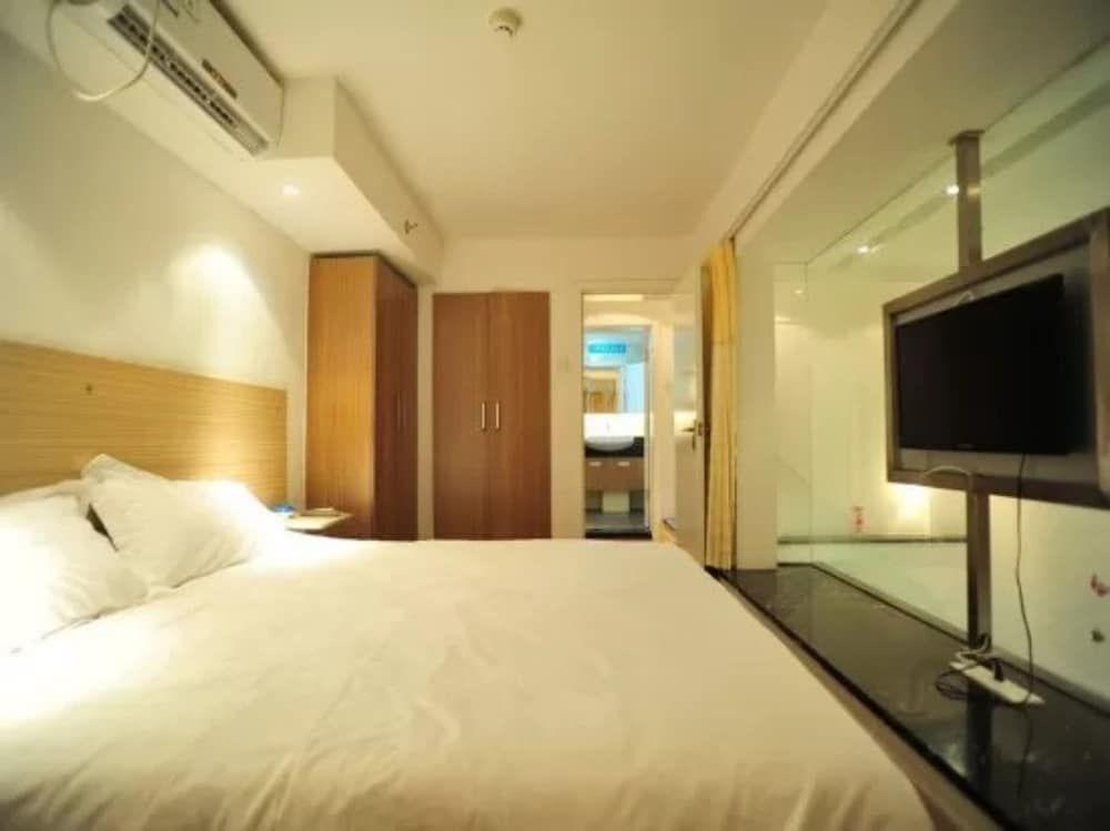 Ухань: Wuhan Guanggutiandi Service Apartment
