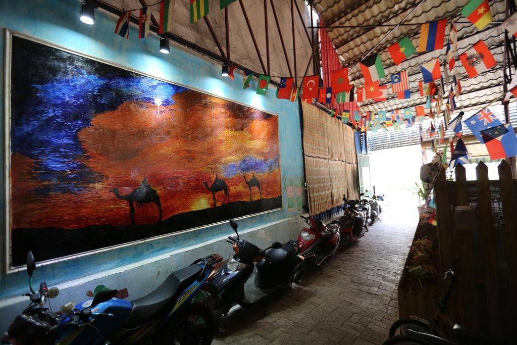 Цзинхун: Boliheng International Hostel