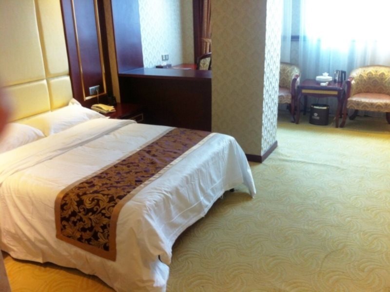 Шаньтоу: Happy Seasons Hotel