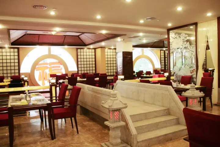 Наньнин: Guijin Hotel