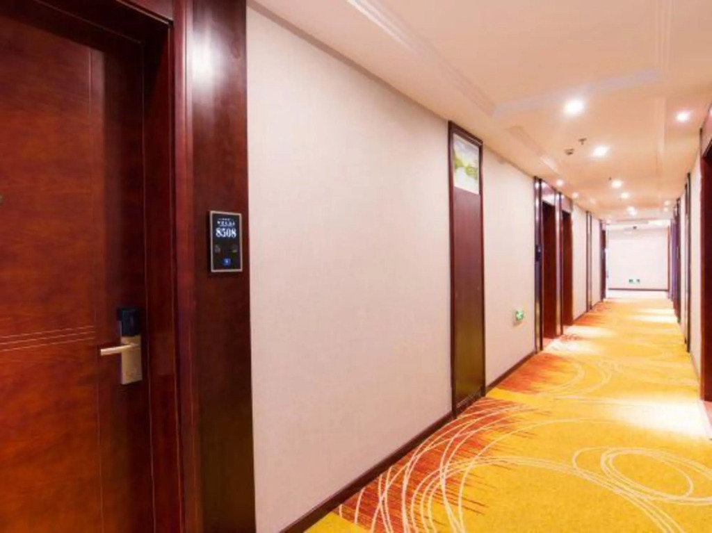 Ya yue Hotel — фото 1