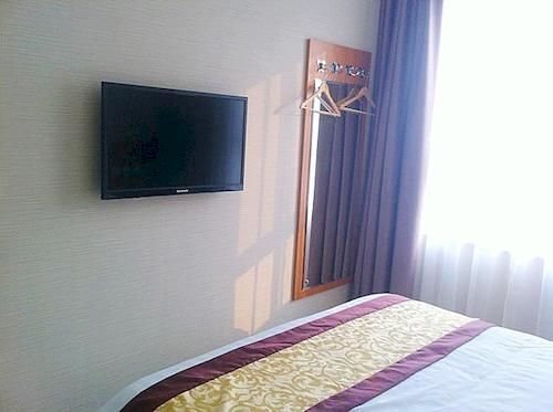 Баодин: Sanmu Fashion Hotel