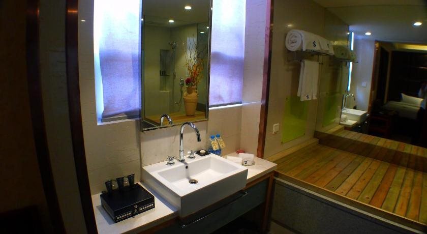 Жичжао: Rizhao Shang Yi Hong Yu Hotel