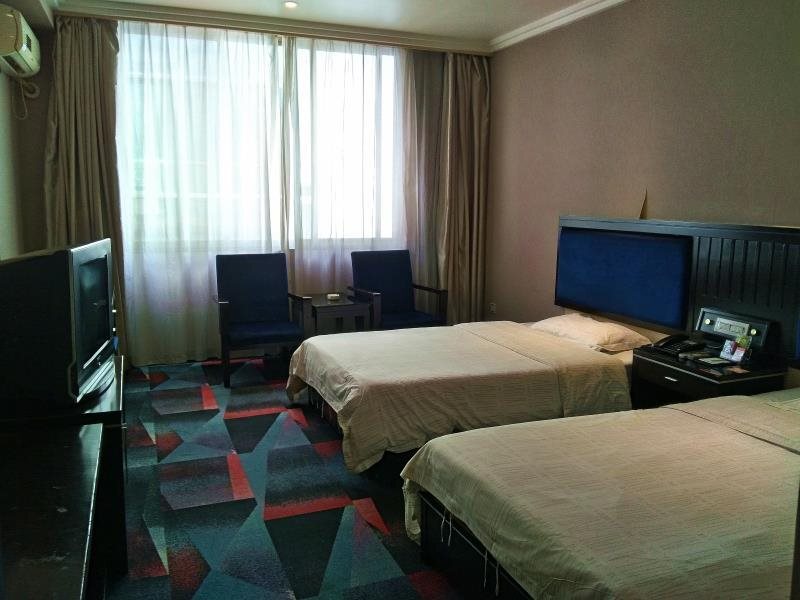 Гуйлинь: Guilin Jin Wan Hotel