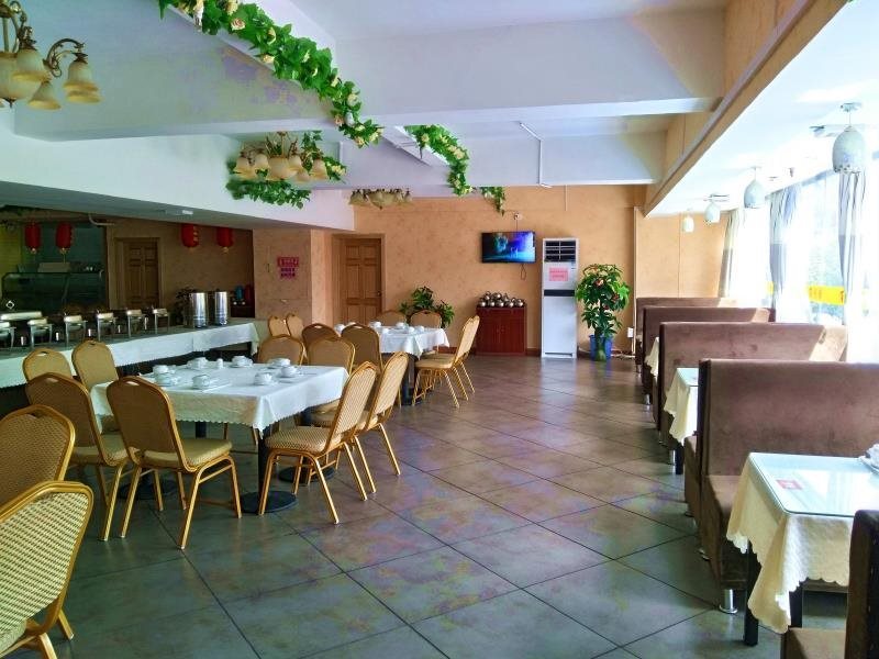 Гуйлинь: Guilin Jin Wan Hotel