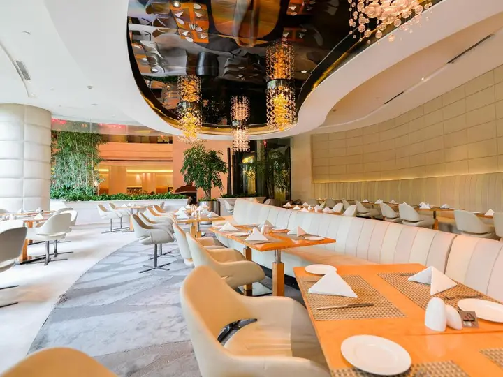 Шанхай: Hilton Shanghai City Center