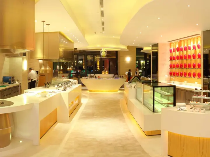 Шанхай: Hilton Shanghai City Center