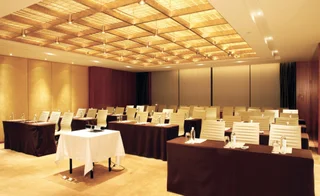Шанхай: Hilton Shanghai City Center