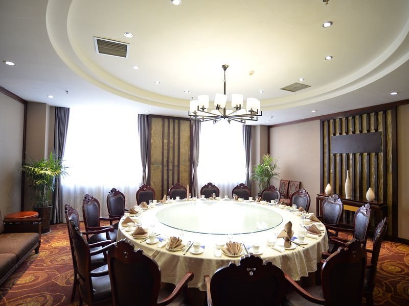 Циндао: Qingdao Great Tang Harvest Hotel