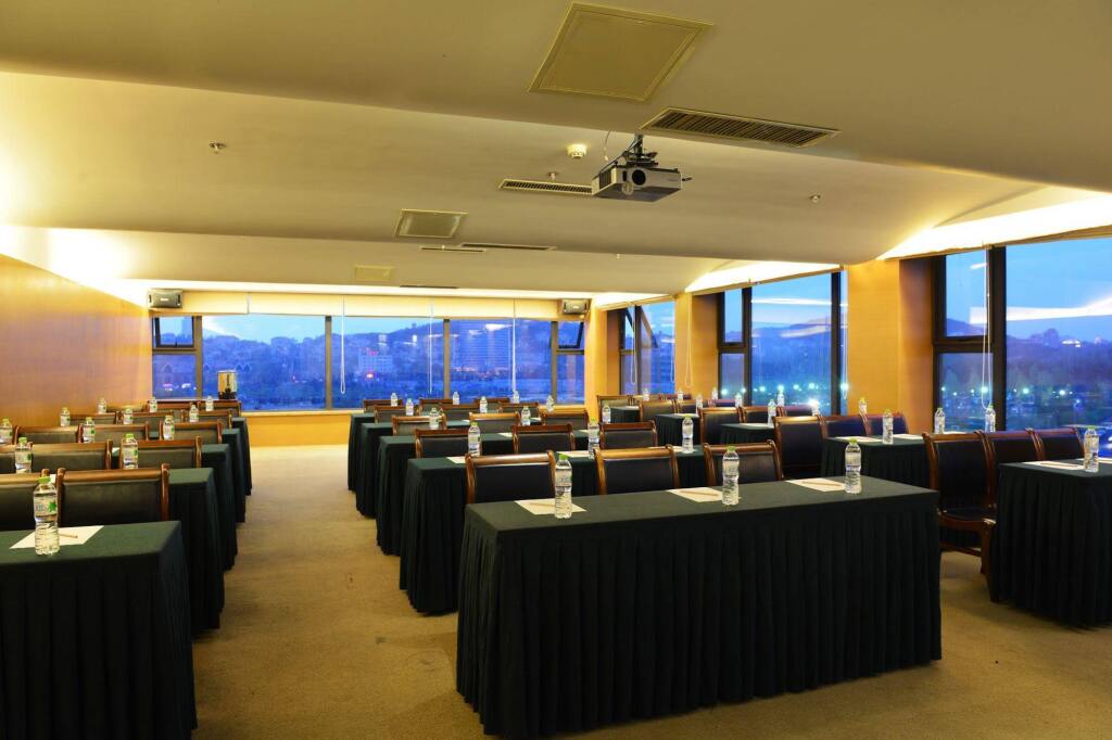 Циндао: Qingdao Wushengguan Holiday Hotel