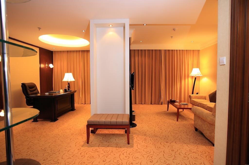 Циндао: Eagle Canyon Hotel