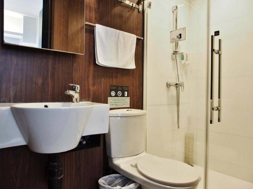 Коулун: Bridal Tea House Hotel Tai Kok Tsui (Anchor St.)