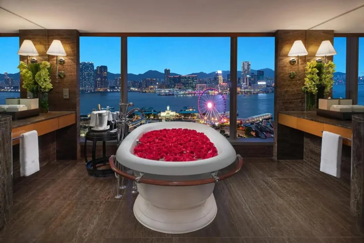 Гонконг: Mandarin Oriental, Hong Kong