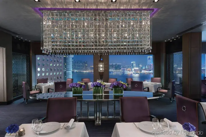 Гонконг: Mandarin Oriental, Hong Kong
