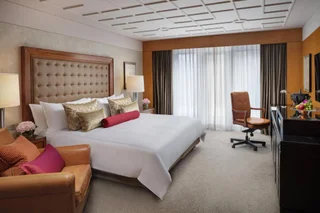 Гонконг: Mandarin Oriental, Hong Kong