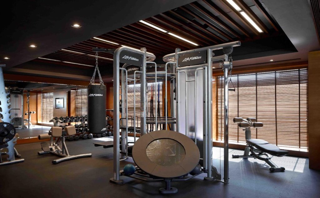 Гонконг: Mandarin Oriental, Hong Kong
