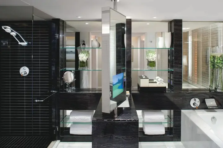 Гонконг: Mandarin Oriental, Hong Kong
