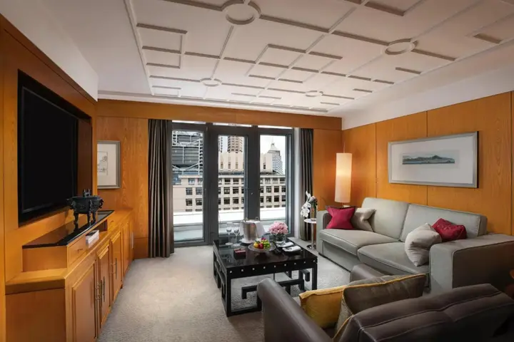Гонконг: Mandarin Oriental, Hong Kong