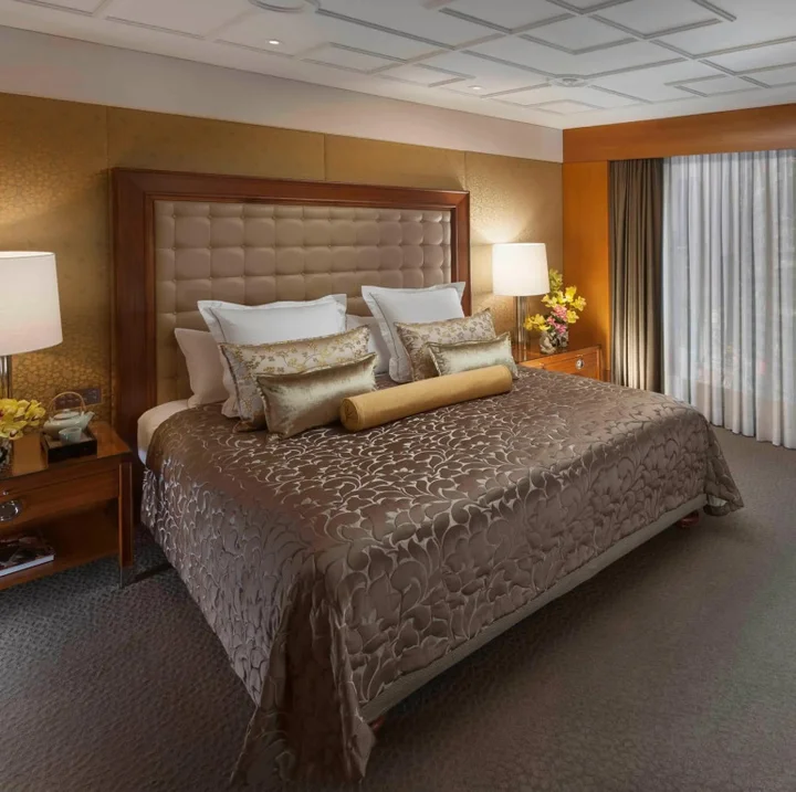 Гонконг: Mandarin Oriental, Hong Kong
