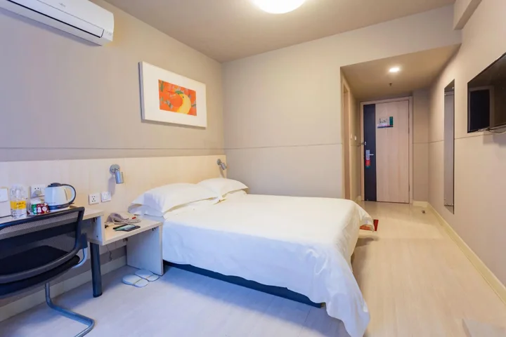 Ухань: Jinjiang Inn Wuhan Qushuilou