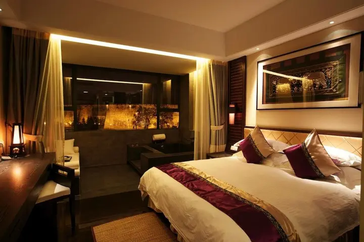 Нанкин: Regalia Resort & Spa (Qinhuai River, Nanjing)