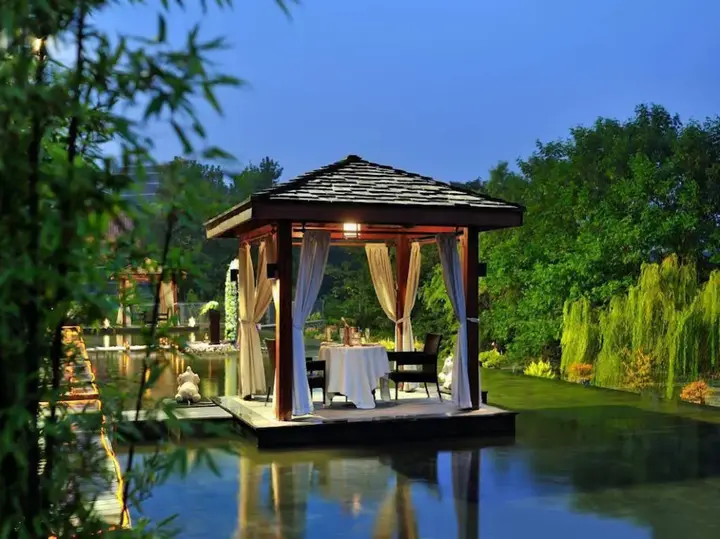 Нанкин: Regalia Resort & Spa (Qinhuai River, Nanjing)