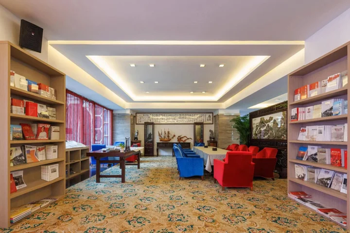 Шэньчжэнь: Sun Flower Hotel and Residence